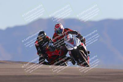 media/Nov-06-2023-Moto Forza (Mon) [[ce023d0744]]/3-Intermediate Group/Session 5 (Turn 9)/